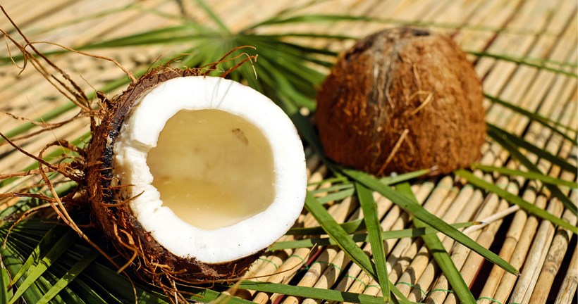 Gewinnung von Kokosoel als Schönheitsmittel